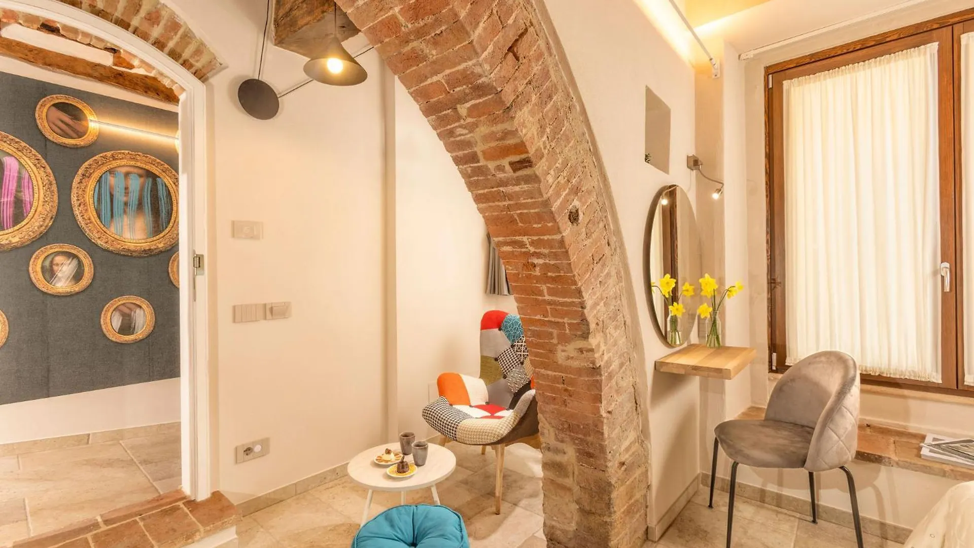 بيت ضيافة Palazzo Falcinelli Luxury Room In Montepulciano Center With Air Conditioning And Elevator إيطاليا