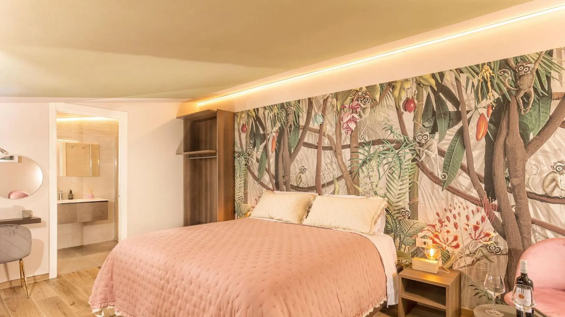 Palazzo Falcinelli Luxury Room In Montepulciano Center With Air Conditioning And Elevator