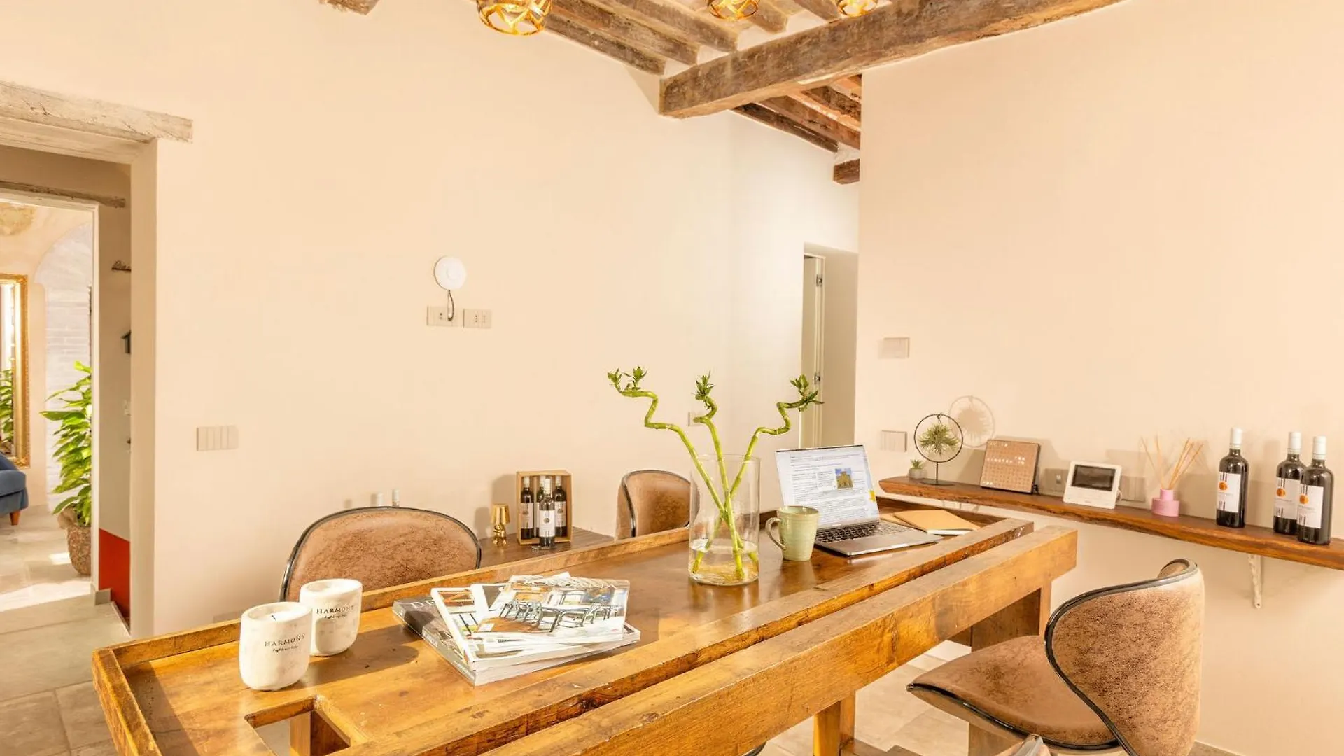 Palazzo Falcinelli Luxury Room In Montepulciano Center With Air Conditioning And Elevator