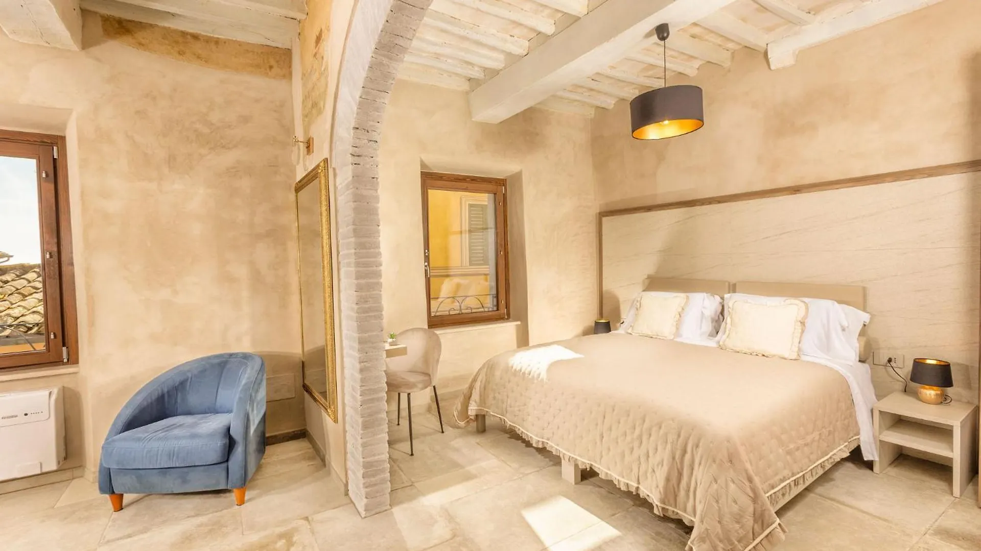 Palazzo Falcinelli Luxury Room In Montepulciano Center With Air Conditioning And Elevator Italy